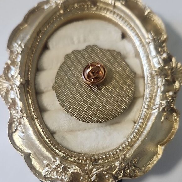 Cartoon Character Enamel Pin - Picture 3 of 4